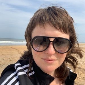 Meet your Posher, Posh